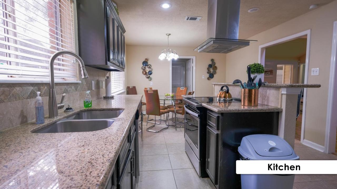 Pool House, 20 Minutes From Dt 4Bdr For 10 Guests - Winkleman Villa Houston Buitenkant foto
