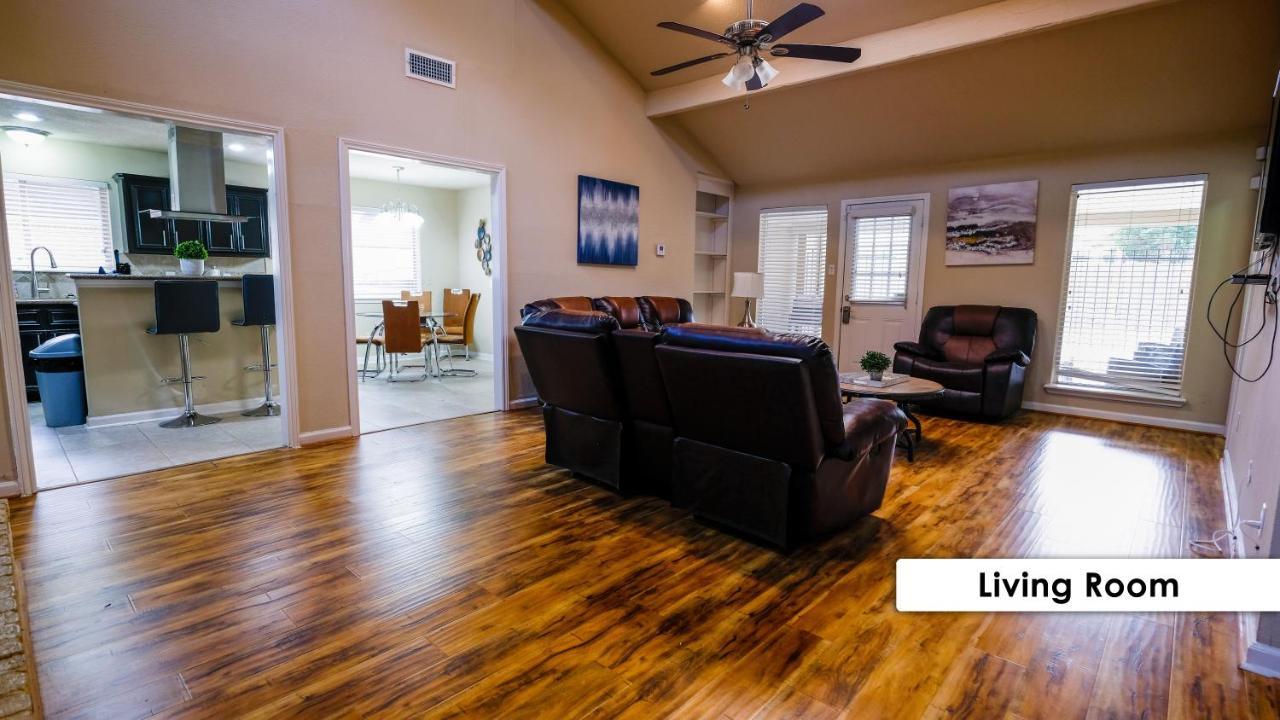 Pool House, 20 Minutes From Dt 4Bdr For 10 Guests - Winkleman Villa Houston Buitenkant foto